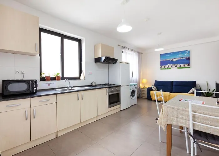 Corner View Apartment